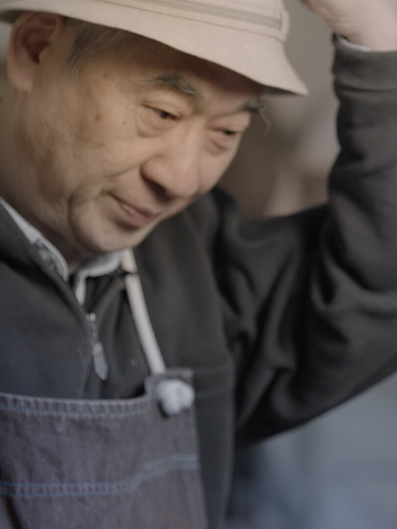 Йоширо Кобаяши, занаятчия на стъкло Едо Кирико