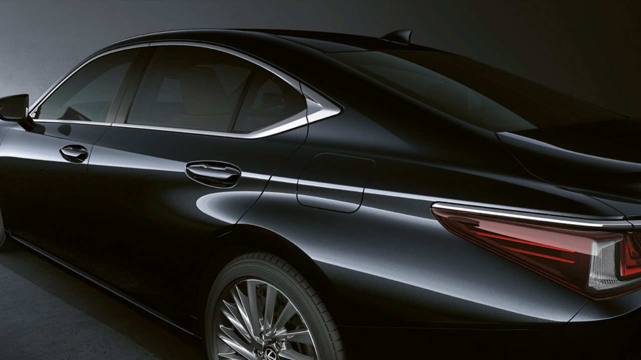 Close-up of the Lexus ES